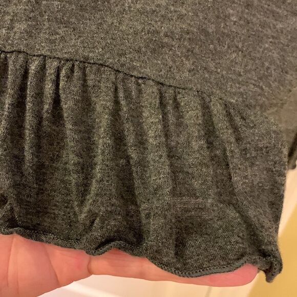 Simply Irresistible size 2X asymmetrical dark gray top - Picture 11 of 13